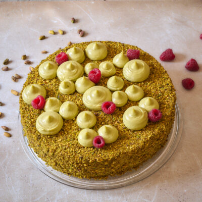 Pistachio & raspberry torta